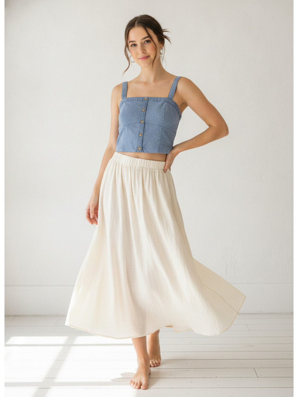 Abercrombie & Fitch Women's Medium Blue chambray Crop Top with Adjustable straps